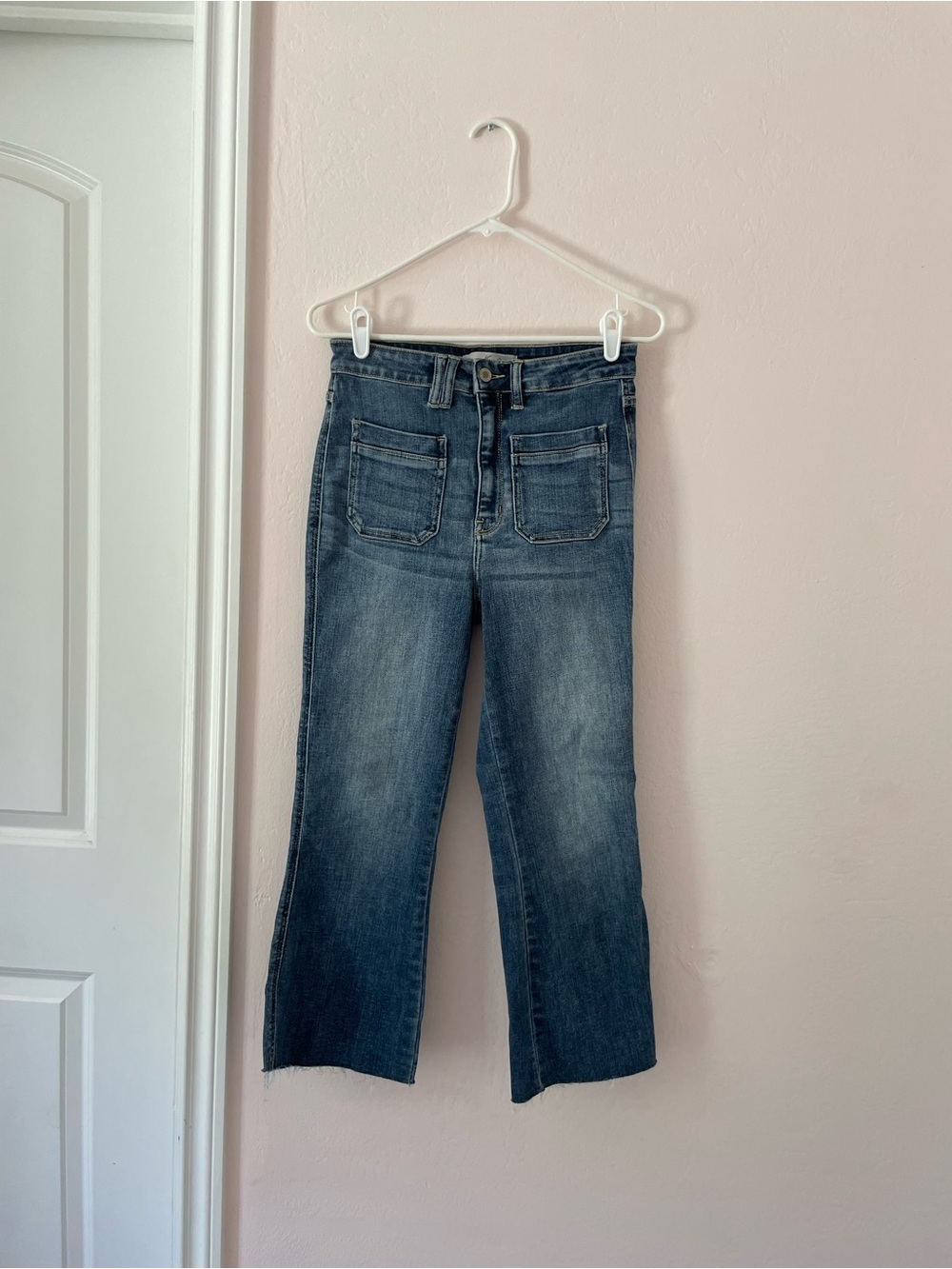 KanCan Dark Wash Cropped Straight Jeans